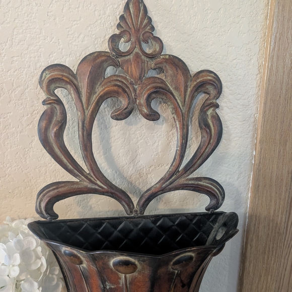 Rustic /Bronze  Decor Metal Large Tall Scalloped Wall Sconce - Picture 8 of 8